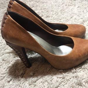 Jessica Simpson heels